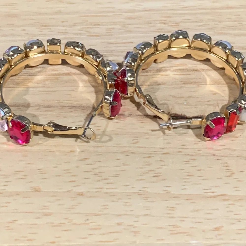 Pink Red Crystal Faux‎ Pearl Gold Tone Statement Hoop Earrings 1.5